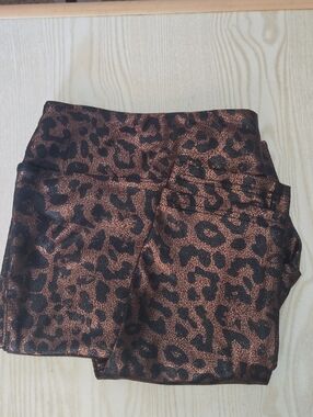 Lularoe Luxe Line Leopard Metallic Leggings